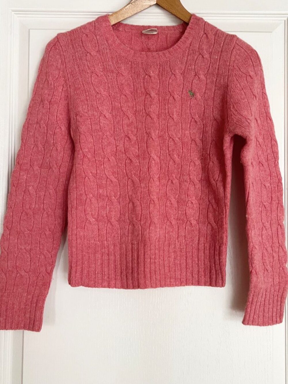 *ABERCROMBIE VINTAGE* - 100% Wool Pink Cable Knit Sweater, Size (Med)